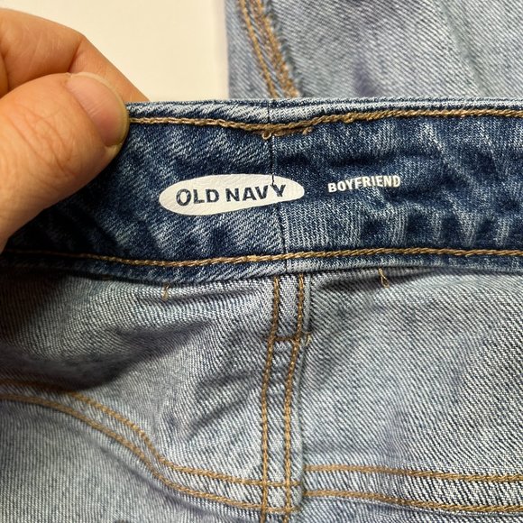 Old Navy Plus Size 16 Boyfriend Jeans Distressed Frayed Holes - Picture 2 of 9
